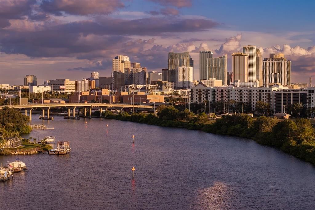 Active With Contract: $1,500,000 (4 beds, 2 baths, 1905 Square Feet)