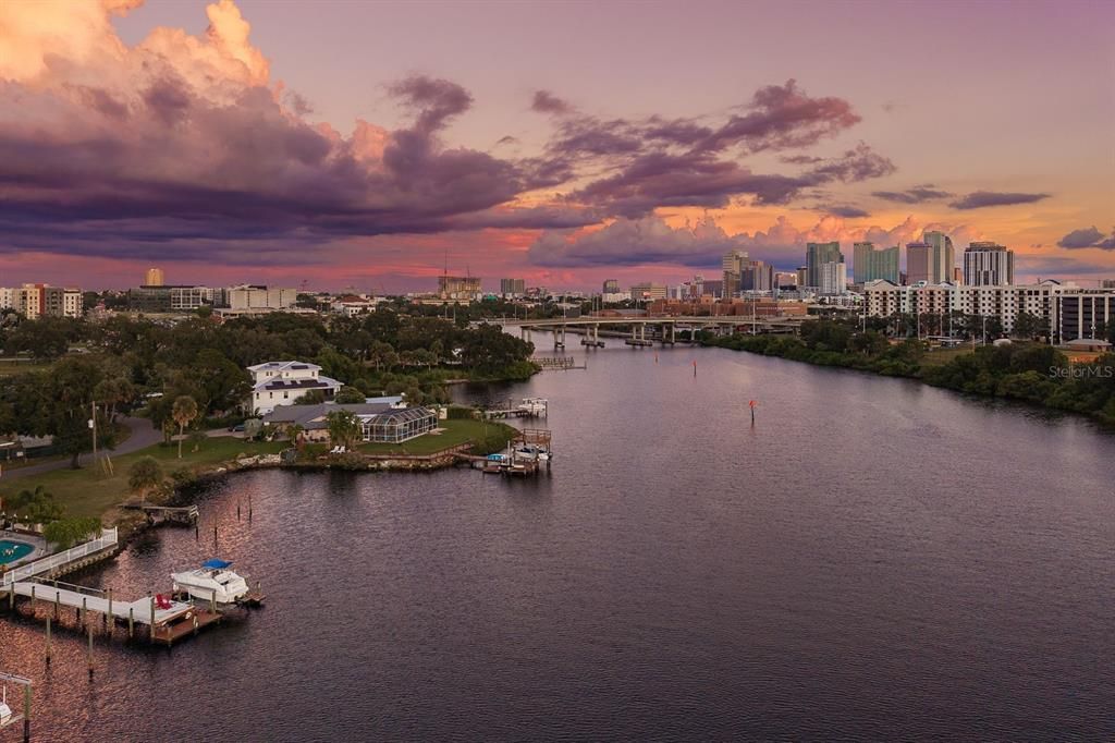 Active With Contract: $1,500,000 (4 beds, 2 baths, 1905 Square Feet)
