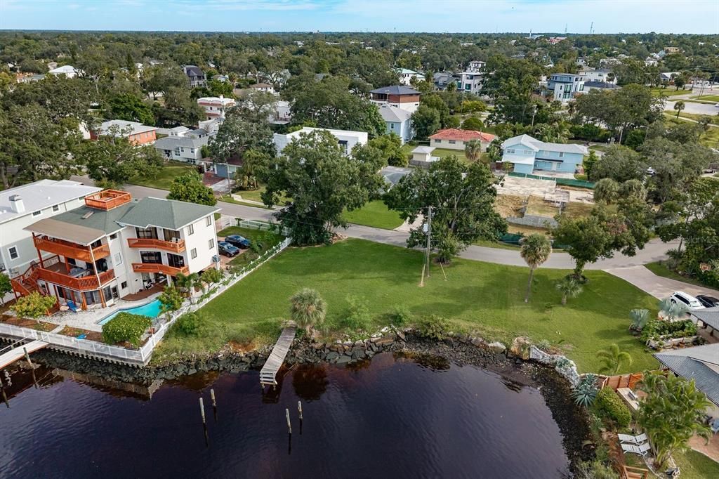 Active With Contract: $1,500,000 (4 beds, 2 baths, 1905 Square Feet)