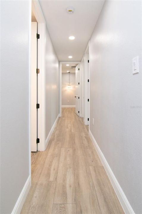 Под контрактом: $4,500 (3 спален, 2 ванн, 1636 Квадратных фут)