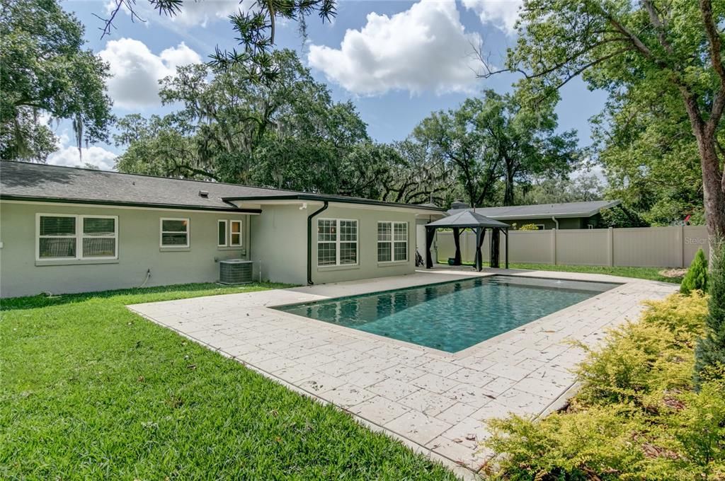 Под контрактом: $4,500 (3 спален, 2 ванн, 1636 Квадратных фут)