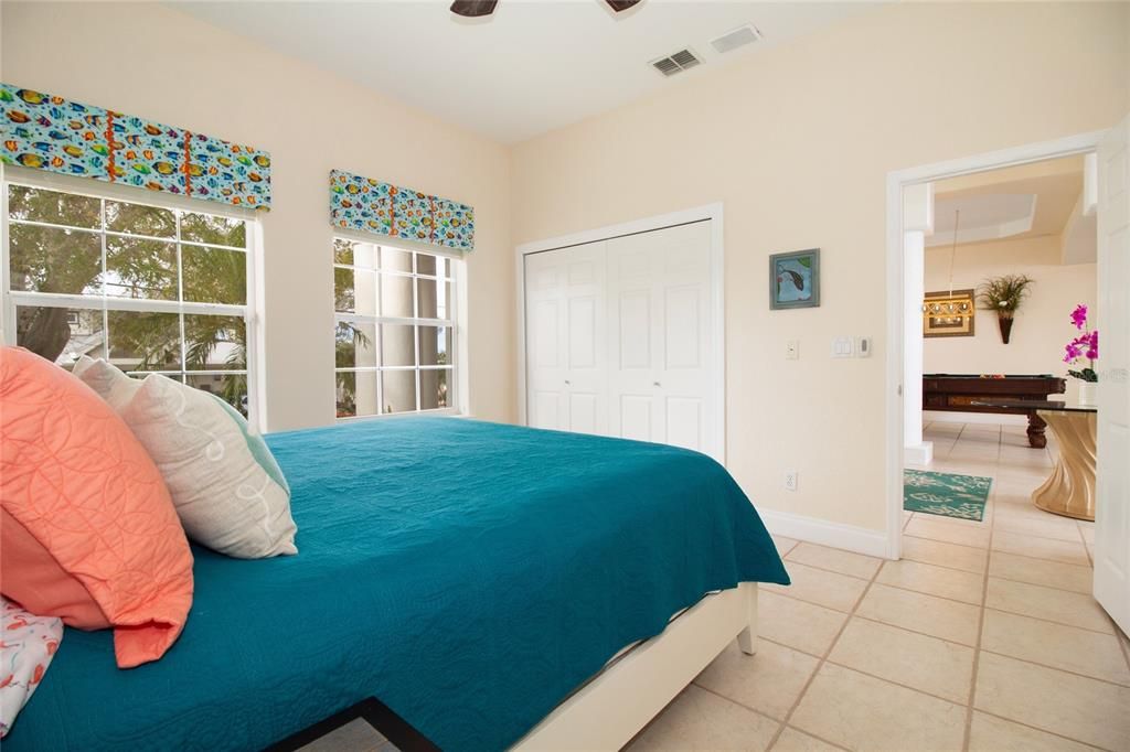 For Sale: $2,599,999 (4 beds, 3 baths, 4176 Square Feet)