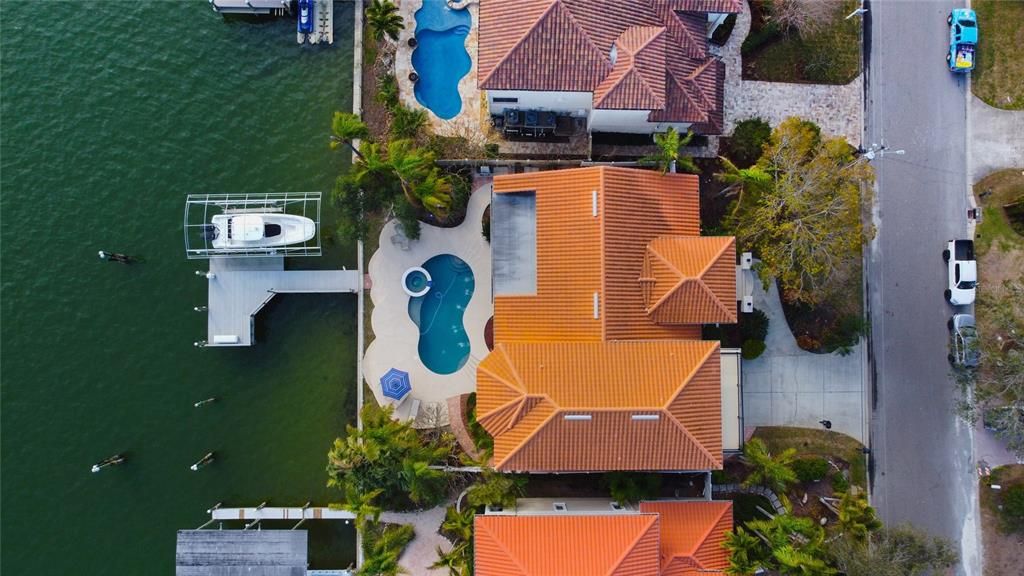 For Sale: $2,599,999 (4 beds, 3 baths, 4176 Square Feet)