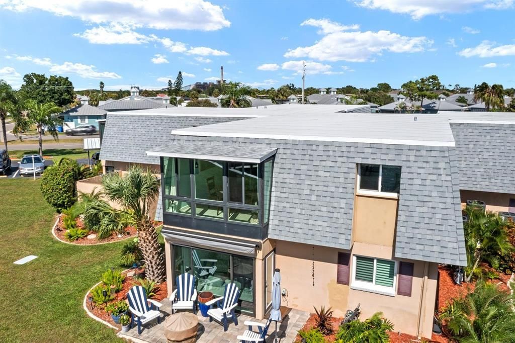 待售: $289,000 (2 贝兹, 1 浴室, 1026 平方英尺)