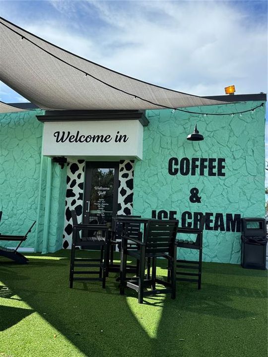 待售: $289,000 (2 贝兹, 1 浴室, 1026 平方英尺)