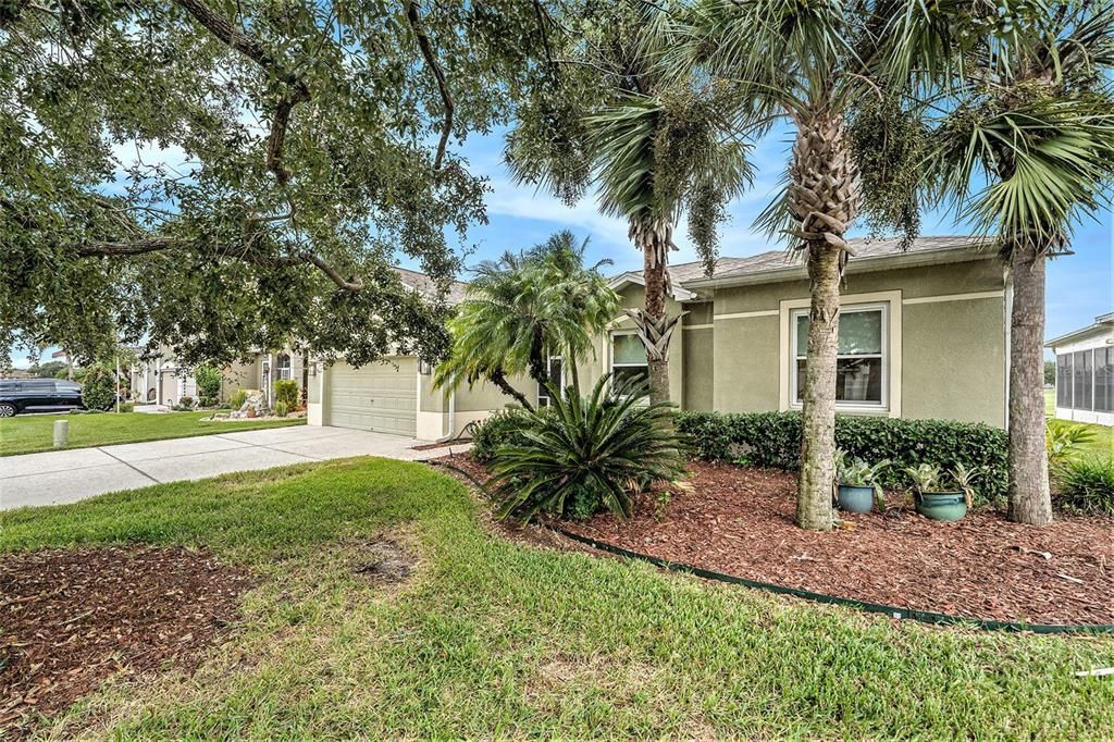 合同活跃: $449,900 (3 贝兹, 2 浴室, 1870 平方英尺)