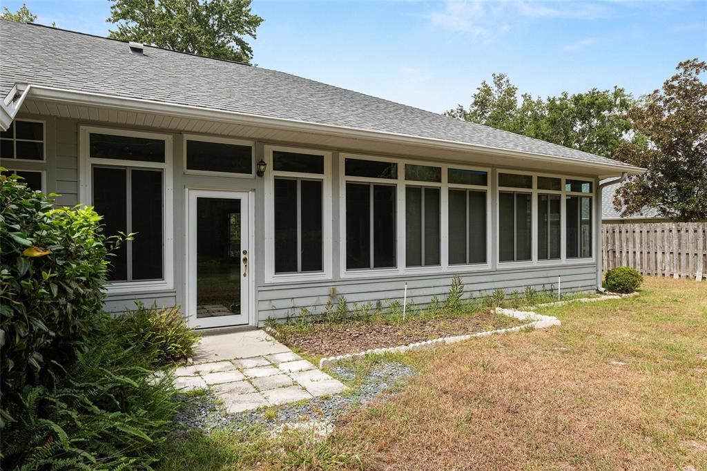 待售: $479,000 (4 贝兹, 2 浴室, 2615 平方英尺)