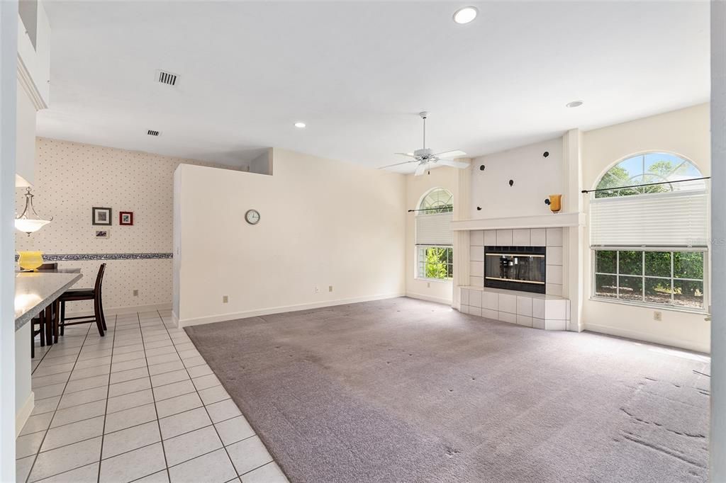 待售: $479,000 (4 贝兹, 2 浴室, 2615 平方英尺)