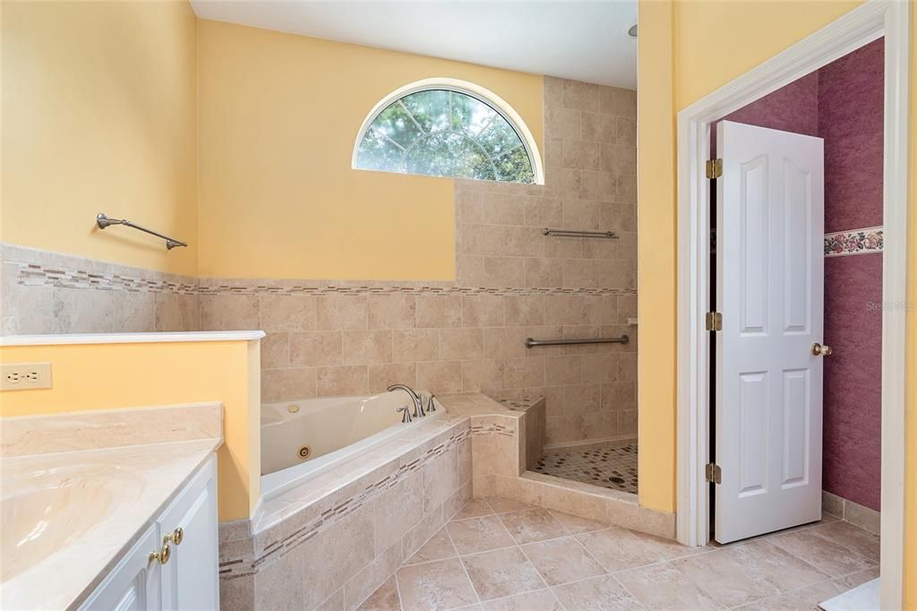 待售: $479,000 (4 贝兹, 2 浴室, 2615 平方英尺)