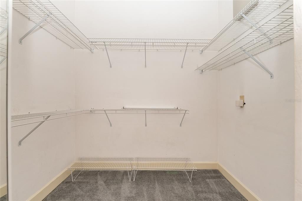 待售: $479,000 (4 贝兹, 2 浴室, 2615 平方英尺)