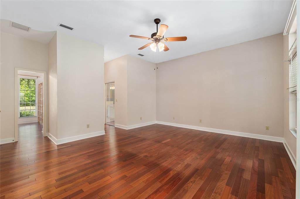 待售: $479,000 (4 贝兹, 2 浴室, 2615 平方英尺)