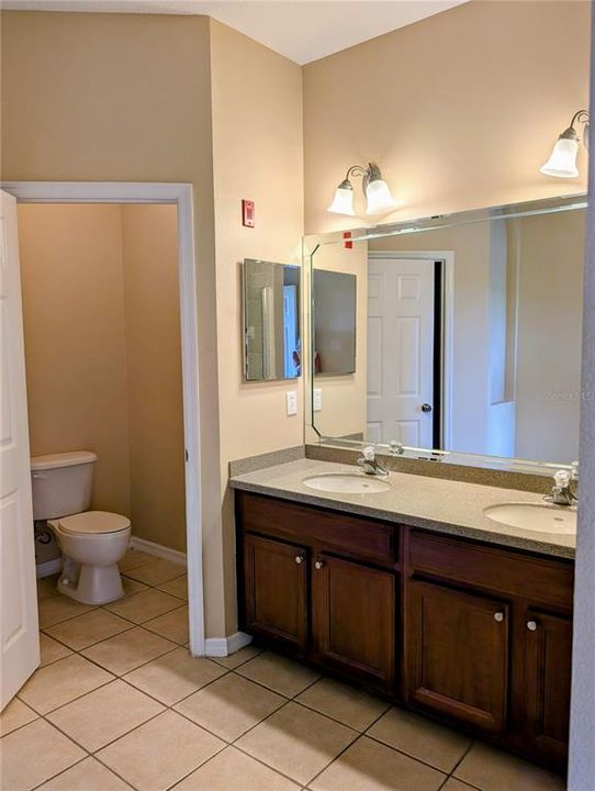 В аренду: $2,300 (3 спален, 2 ванн, 1442 Квадратных фут)