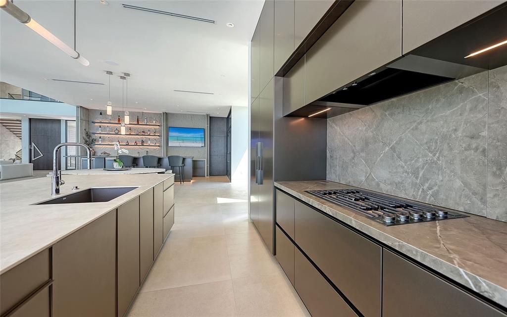 待售: $18,950,000 (5 贝兹, 4 浴室, 7428 平方英尺)