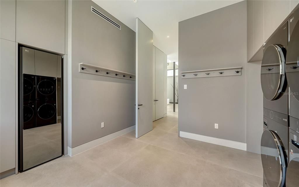 待售: $18,950,000 (5 贝兹, 4 浴室, 7428 平方英尺)