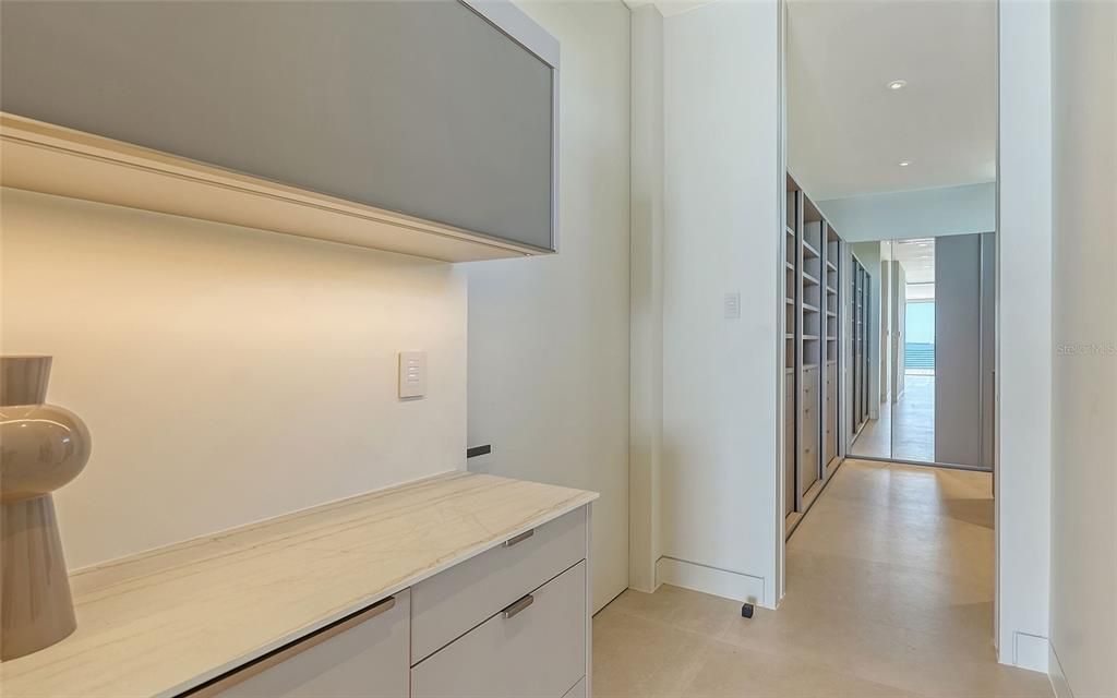 待售: $18,950,000 (5 贝兹, 4 浴室, 7428 平方英尺)