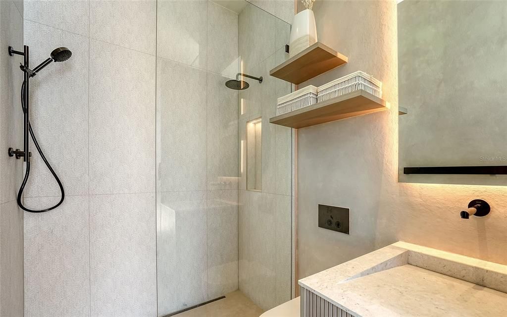 待售: $18,950,000 (5 贝兹, 4 浴室, 7428 平方英尺)