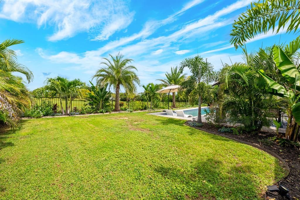 合同活跃: $480,000 (4 贝兹, 2 浴室, 2152 平方英尺)