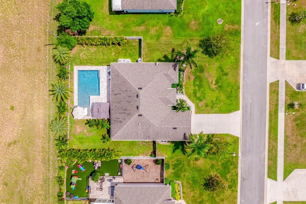 合同活跃: $480,000 (4 贝兹, 2 浴室, 2152 平方英尺)