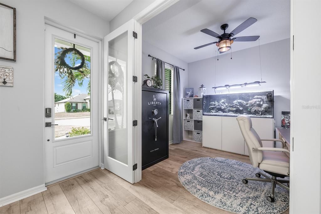 合同活跃: $480,000 (4 贝兹, 2 浴室, 2152 平方英尺)