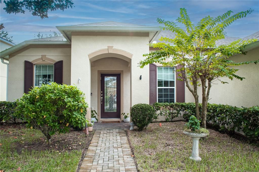 En Venta: $420,000 (3 camas, 2 baños, 2076 Pies cuadrados)