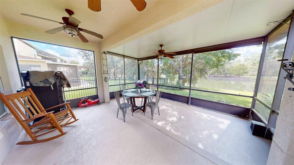 En Venta: $420,000 (3 camas, 2 baños, 2076 Pies cuadrados)