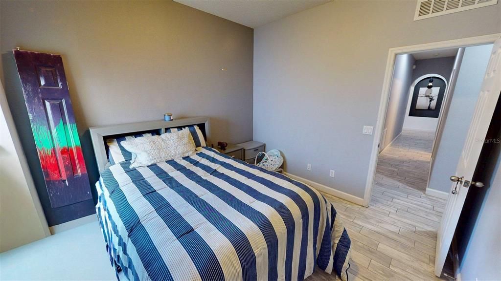 En Venta: $420,000 (3 camas, 2 baños, 2076 Pies cuadrados)