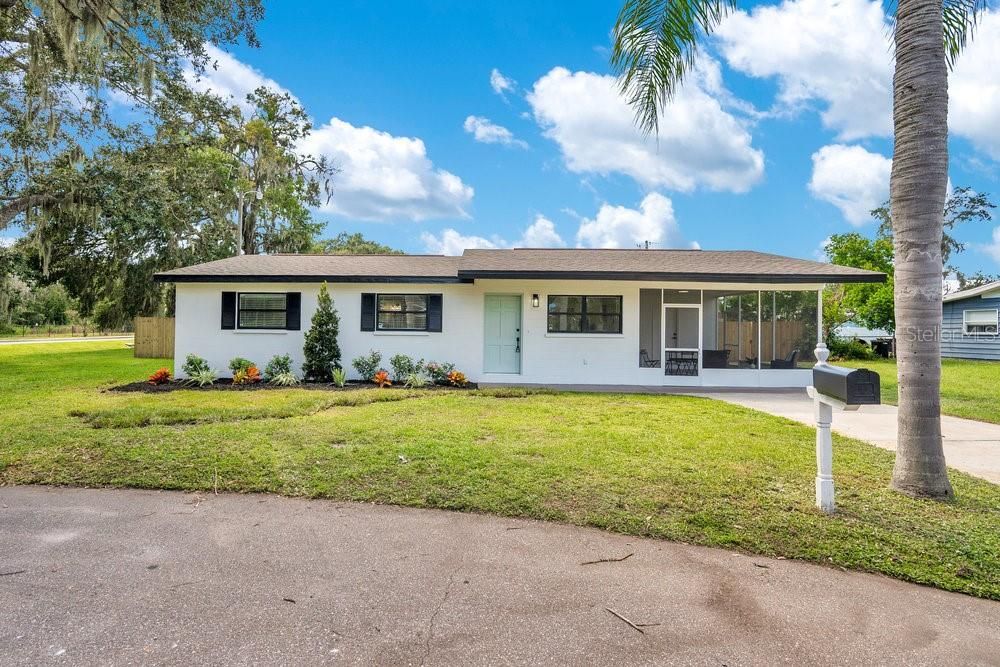 Недавно продано: $314,900 (4 спален, 2 ванн, 1884 Квадратных фут)