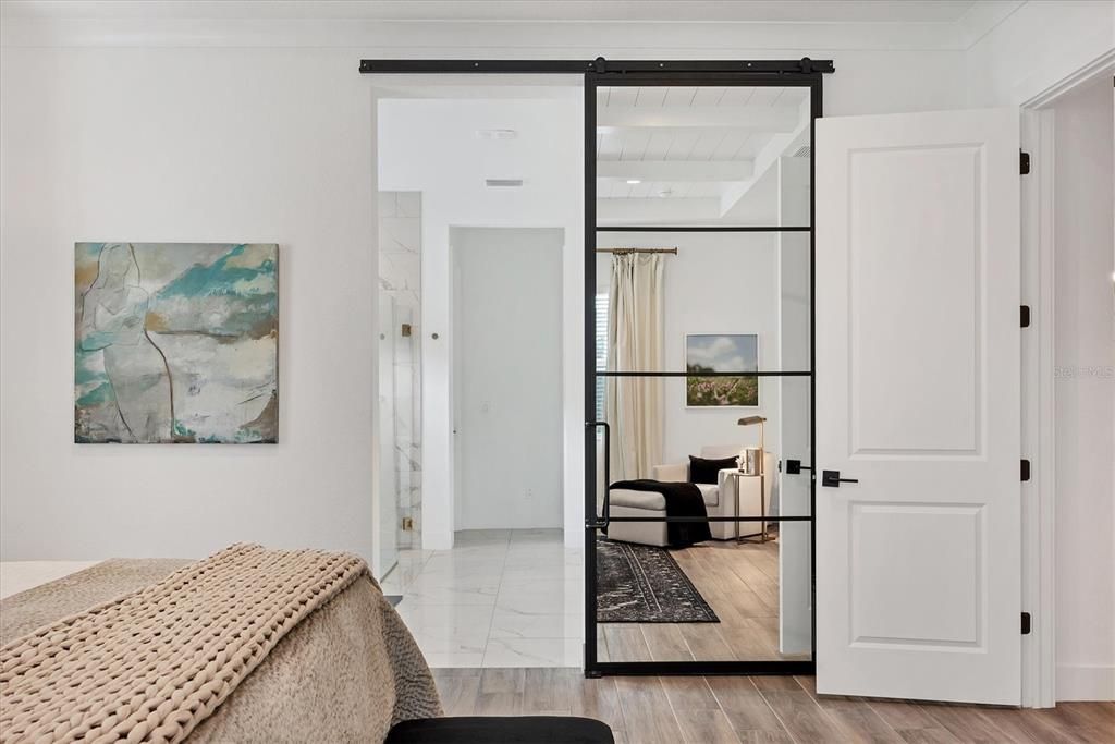 Под контрактом: $1,599,000 (3 спален, 4 ванн, 3114 Квадратных фут)