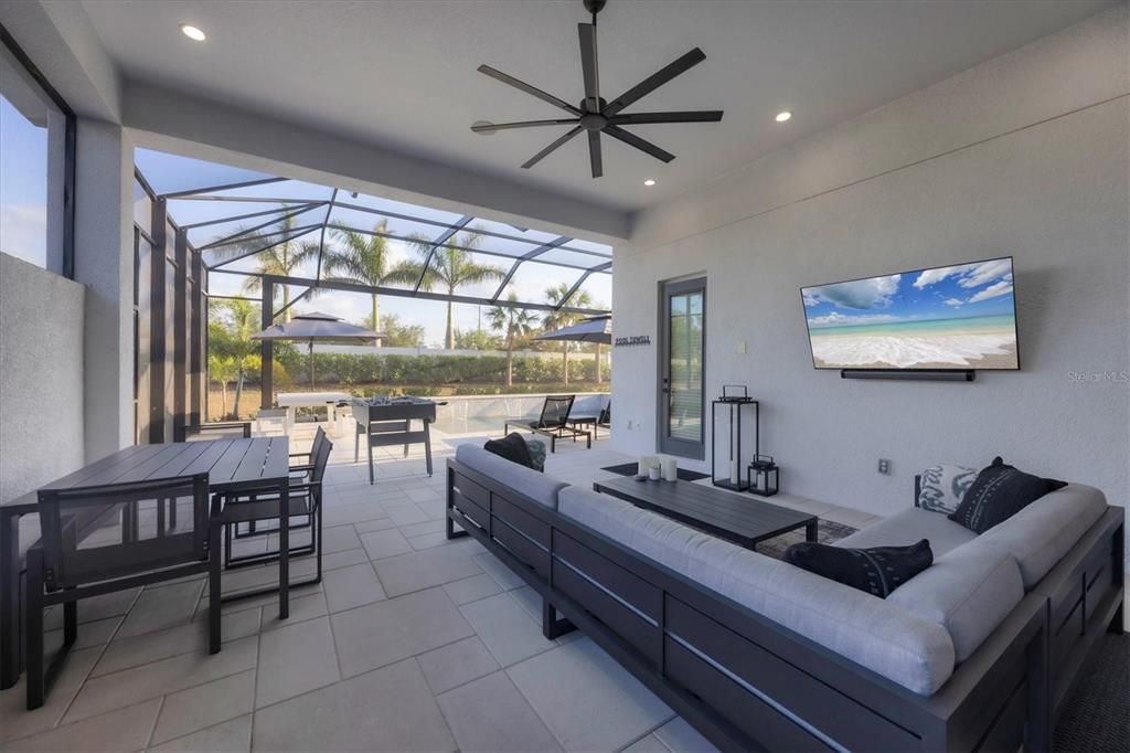 Под контрактом: $1,599,000 (3 спален, 4 ванн, 3114 Квадратных фут)