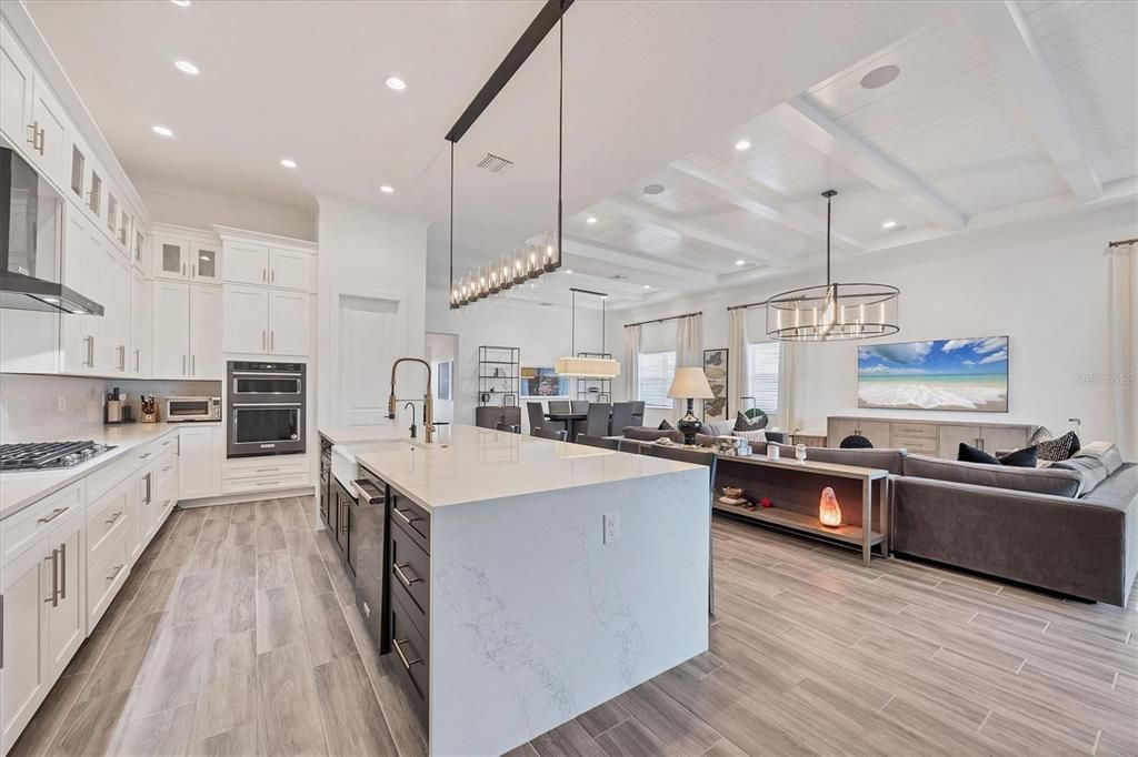 Под контрактом: $1,599,000 (3 спален, 4 ванн, 3114 Квадратных фут)