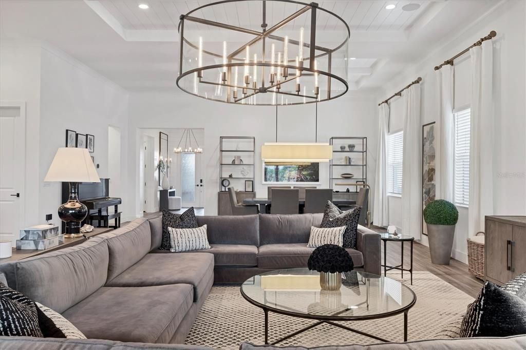 Под контрактом: $1,599,000 (3 спален, 4 ванн, 3114 Квадратных фут)