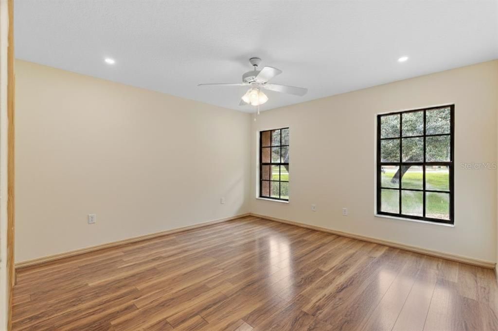 待售: $499,000 (3 贝兹, 2 浴室, 2457 平方英尺)