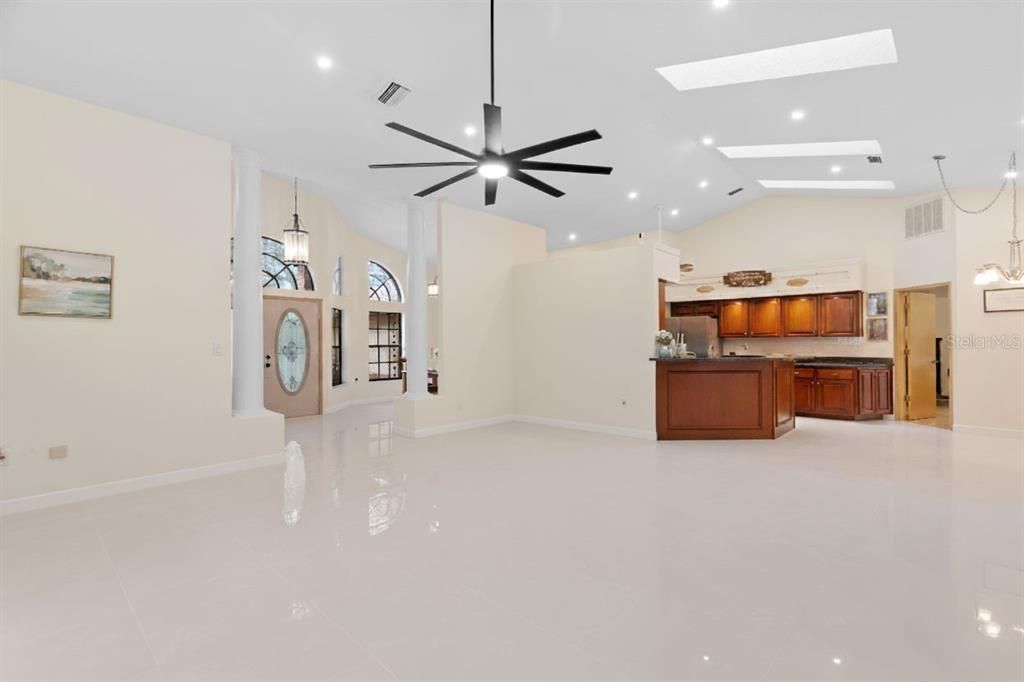 待售: $499,000 (3 贝兹, 2 浴室, 2457 平方英尺)