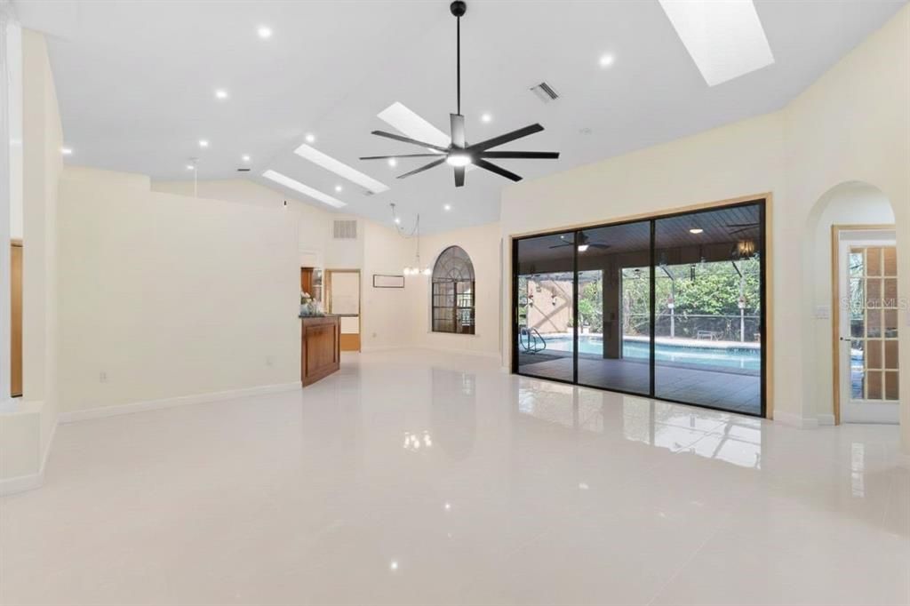 待售: $499,000 (3 贝兹, 2 浴室, 2457 平方英尺)