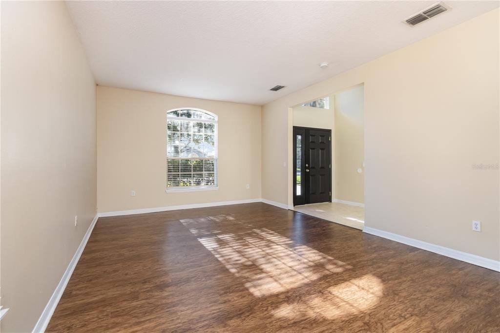 Active With Contract: $364,900 (4 beds, 2 baths, 1960 Square Feet)