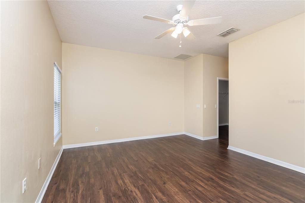 Active With Contract: $364,900 (4 beds, 2 baths, 1960 Square Feet)