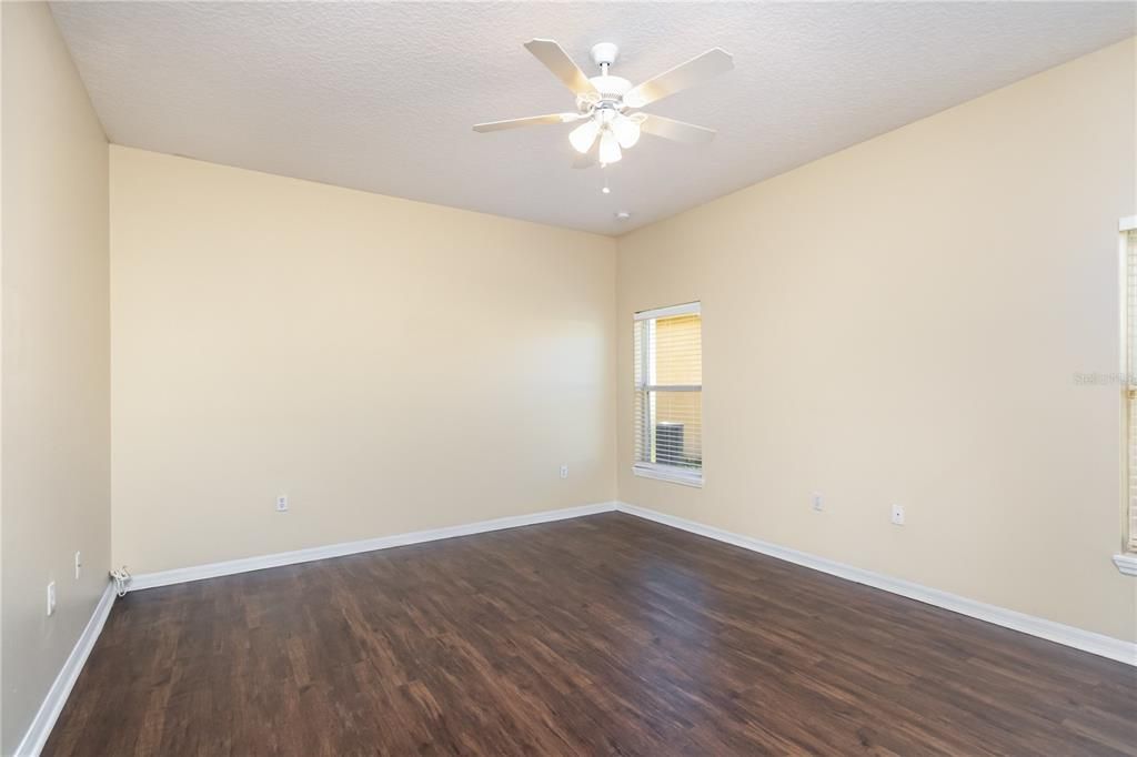 Active With Contract: $364,900 (4 beds, 2 baths, 1960 Square Feet)