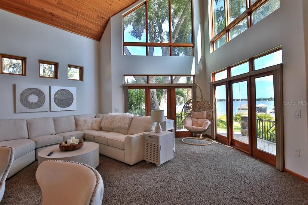 For Sale: $2,900,000 (6 beds, 5 baths, 7291 Square Feet)