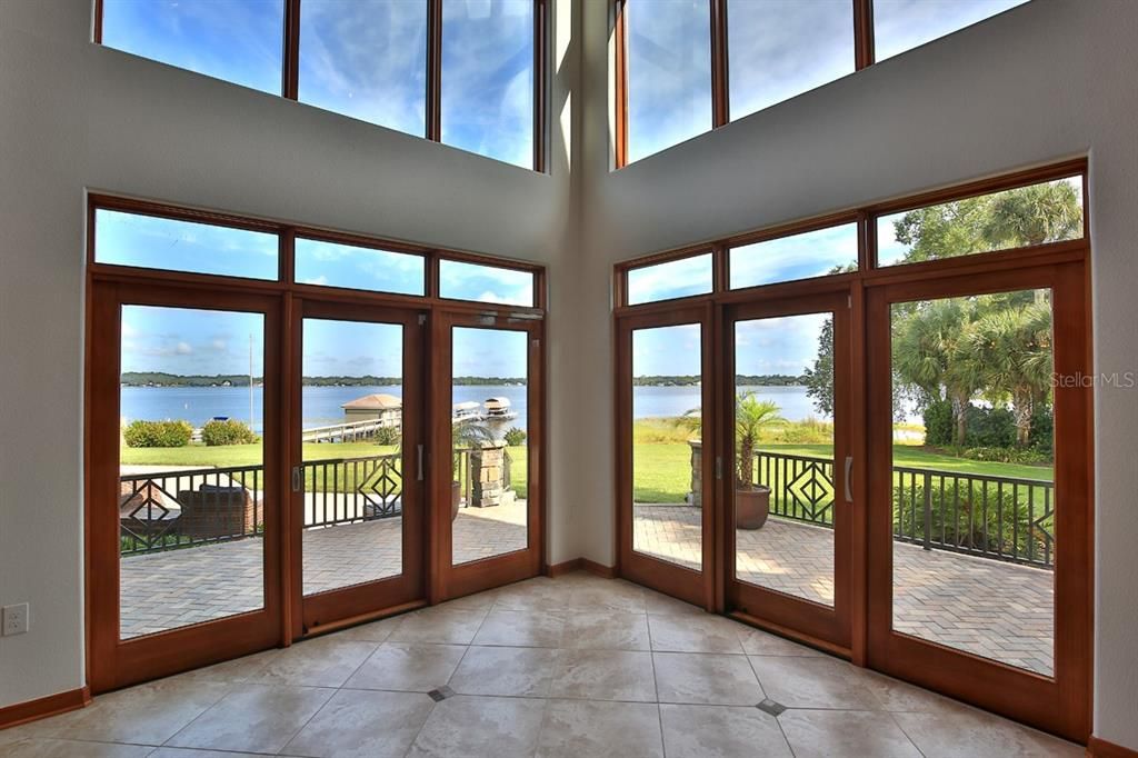 For Sale: $2,900,000 (6 beds, 5 baths, 7291 Square Feet)