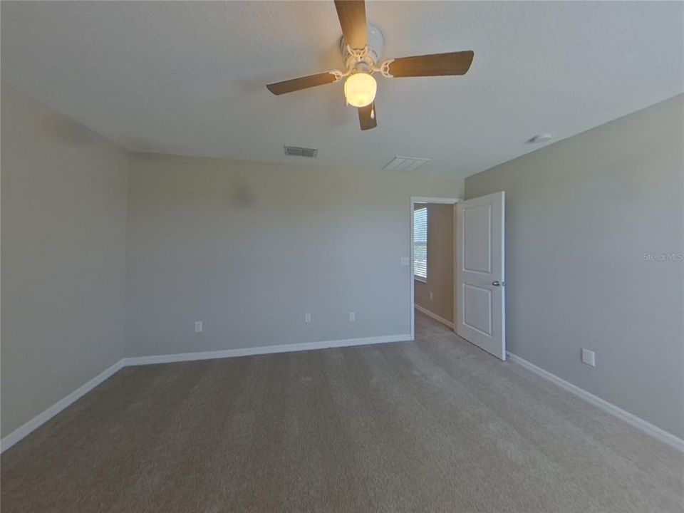 En Renta: $1,979 (4 camas, 2 baños, 1870 Pies cuadrados)