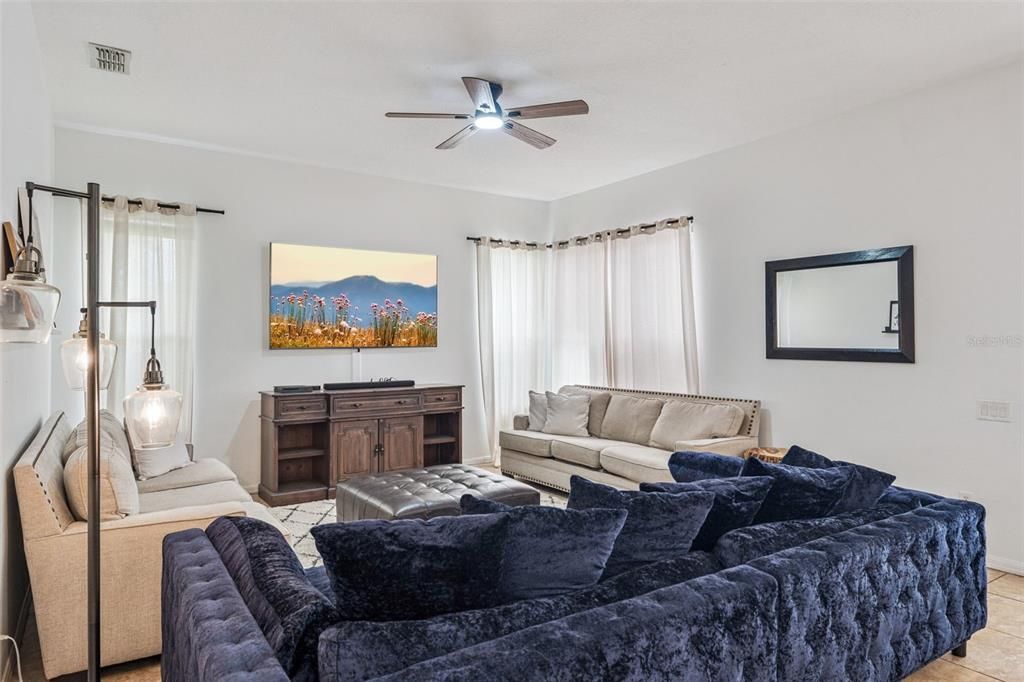 For Sale: $1,045,000 (4 beds, 3 baths, 3248 Square Feet)