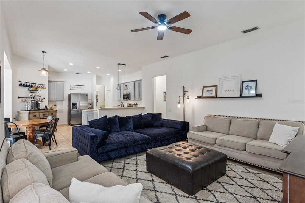 For Sale: $1,045,000 (4 beds, 3 baths, 3248 Square Feet)