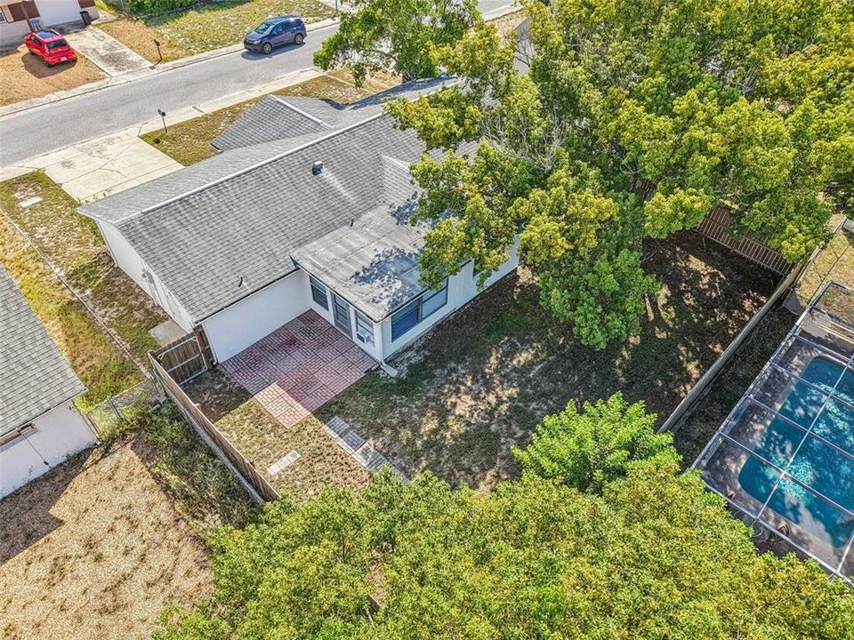 For Sale: $199,999 (2 beds, 1 baths, 1080 Square Feet)