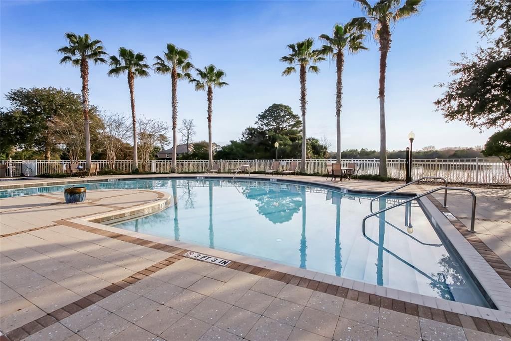 Под контрактом: $319,000 (0.56 acres)