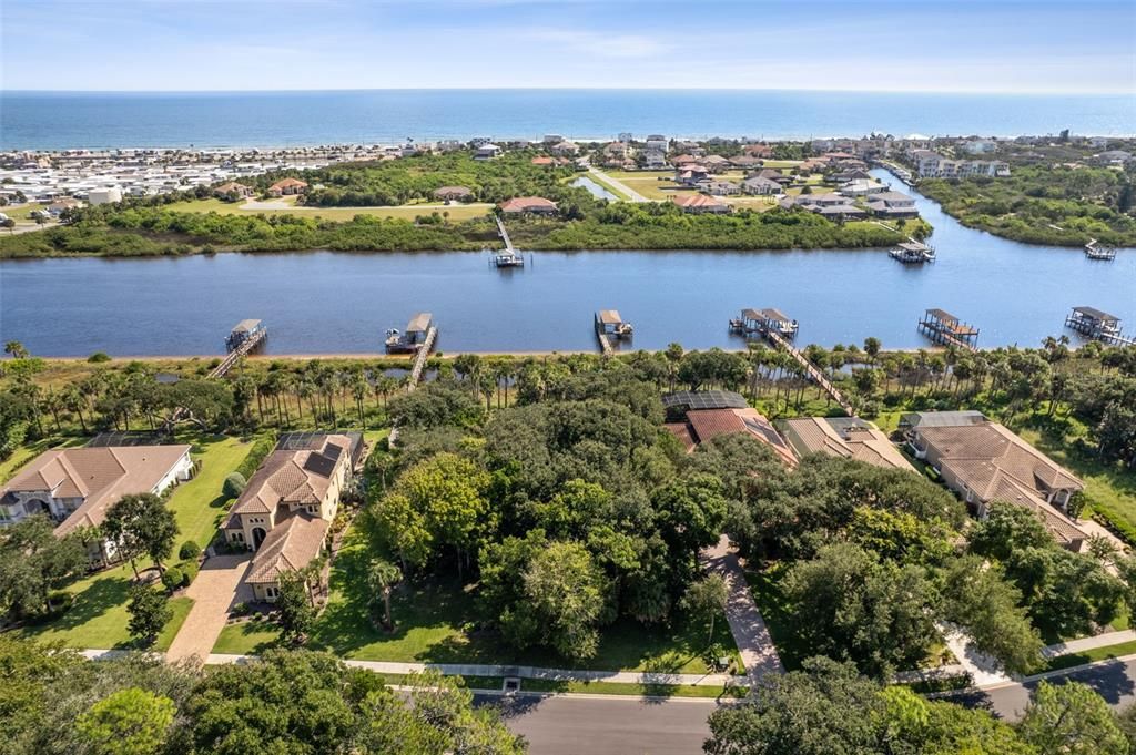 Под контрактом: $319,000 (0.56 acres)