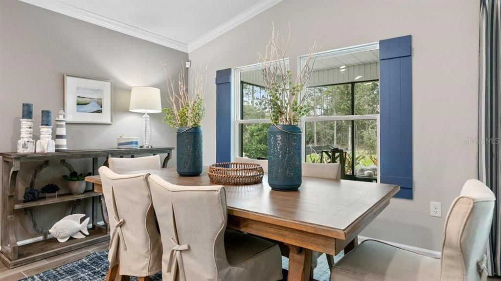 Active With Contract: $347,990 (3 beds, 2 baths, 1604 Square Feet)