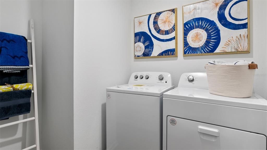 Active With Contract: $347,990 (3 beds, 2 baths, 1604 Square Feet)