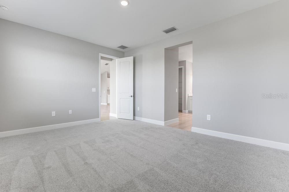 Active With Contract: $360,900 (3 beds, 2 baths, 2055 Square Feet)