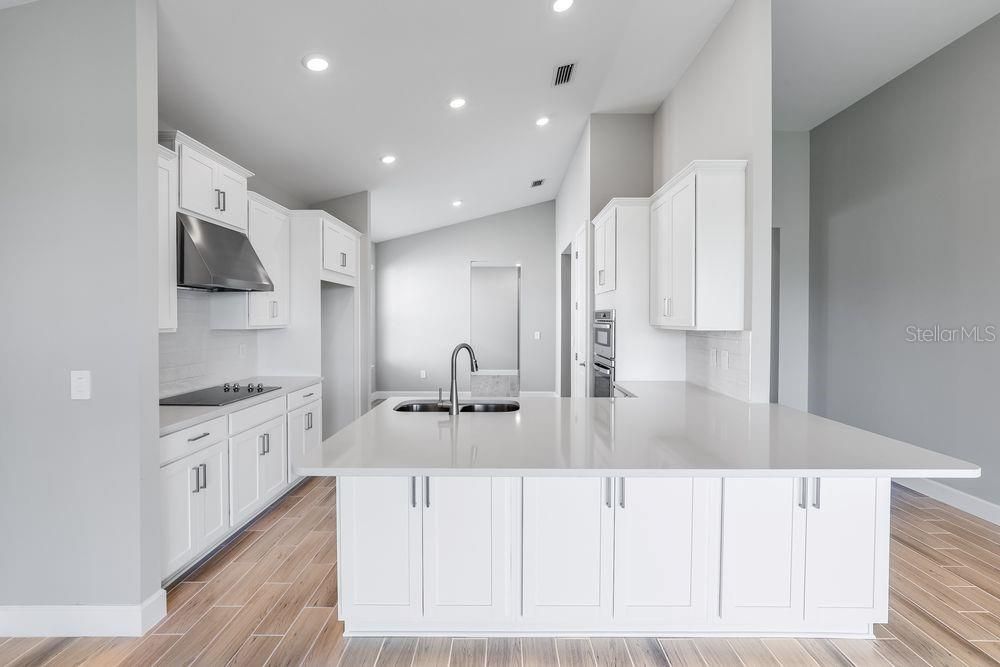 Active With Contract: $360,900 (3 beds, 2 baths, 2055 Square Feet)