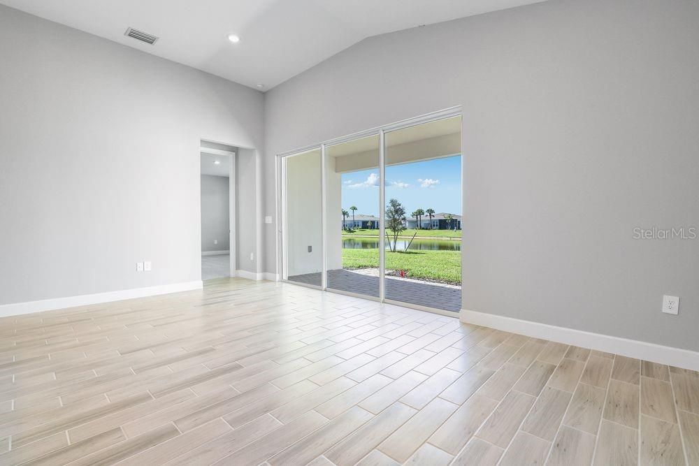 Active With Contract: $360,900 (3 beds, 2 baths, 2055 Square Feet)